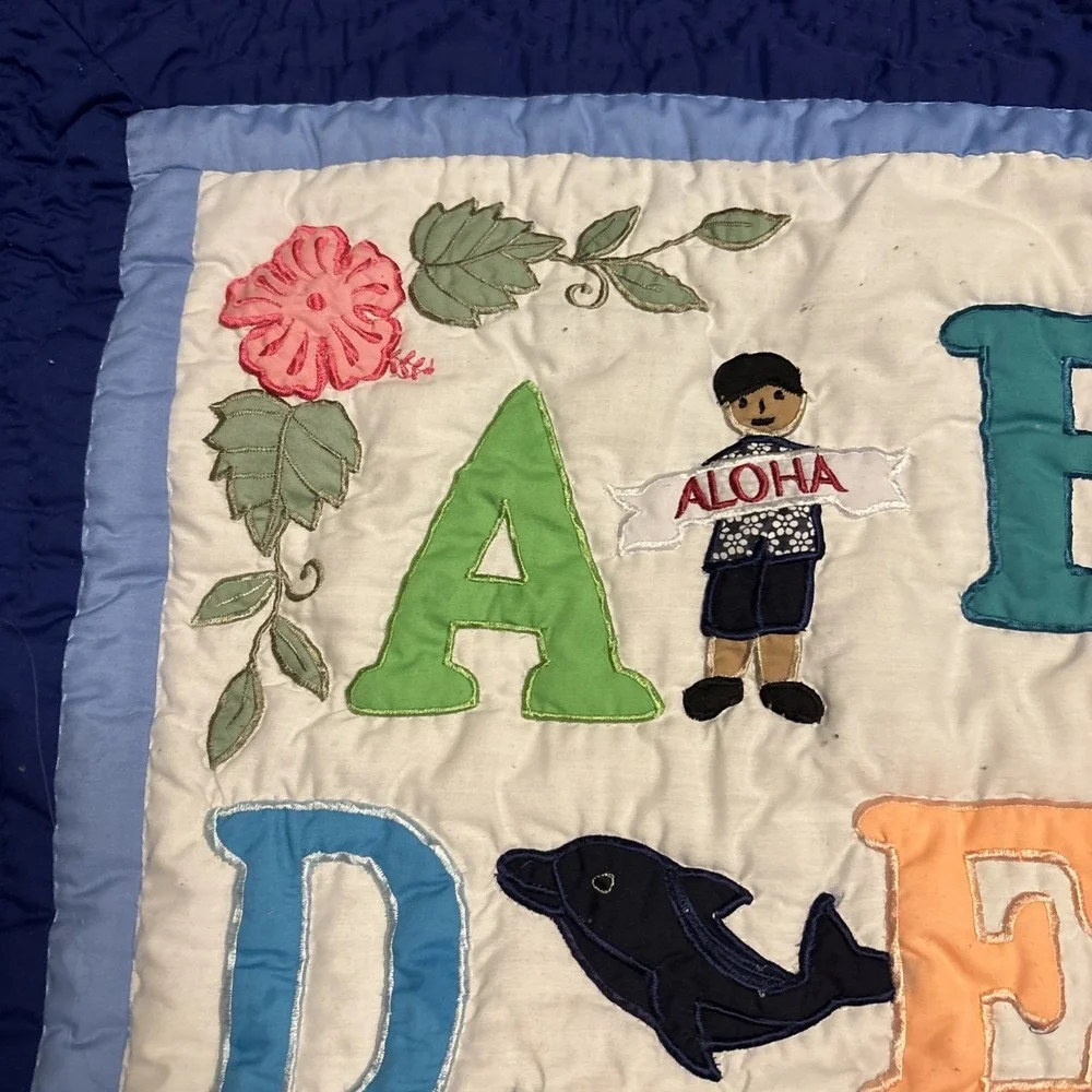 Handmade ABC Hawaiian Style Quilt Wall Hanging Baby Crib Comforter Patchwork‎